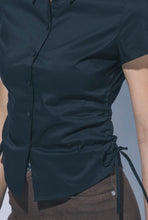 Cargar imagen en el visor de la galería, Button Detail Blouse