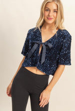 Cargar imagen en el visor de la galería, Sequin Bow Detail Top