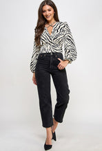 Cargar imagen en el visor de la galería, Printed Sleeve Chain Blouse