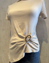 Cargar imagen en el visor de la galería, Detail Basic Tshirt