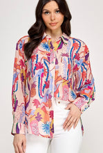 Cargar imagen en el visor de la galería, Floral Pocket Button Blouse