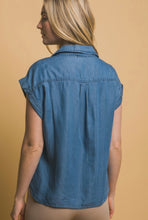 Cargar imagen en el visor de la galería, Denim Pocket Blouse