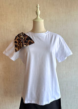 Cargar imagen en el visor de la galería, Print Bow Tshirt