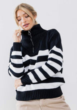 Cargar imagen en el visor de la galería, Striped Zipper Sweater