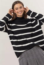 Cargar imagen en el visor de la galería, Striped Knit Sweater