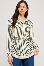 Cargar imagen en el visor de la galería, Long Sleeve Blouse w/Belt