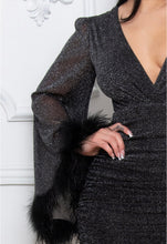 Cargar imagen en el visor de la galería, Feather Glittered Mini Dress