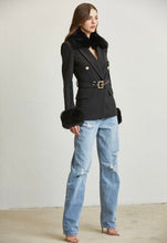 Cargar imagen en el visor de la galería, Fur Detail Coat