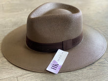 Cargar imagen en el visor de la galería, Explorer Plano
