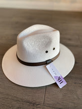 Cargar imagen en el visor de la galería, Sombrero Explorer