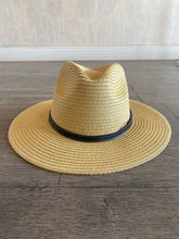 Cargar imagen en el visor de la galería, Playero Ala Corta