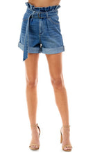 Cargar imagen en el visor de la galería, High Waist Belted Shorts