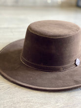 Cargar imagen en el visor de la galería, Sombrero Tipo Gamuza