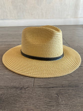 Cargar imagen en el visor de la galería, Playero Ala Corta